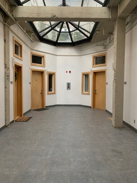 More Photos Of 10265 107th St NW, Edmonton Apartments For Sale