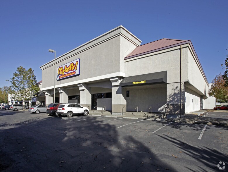 More Photos Of 6400-6480 Fair Oaks Blvd, Carmichael Unknown For Lease