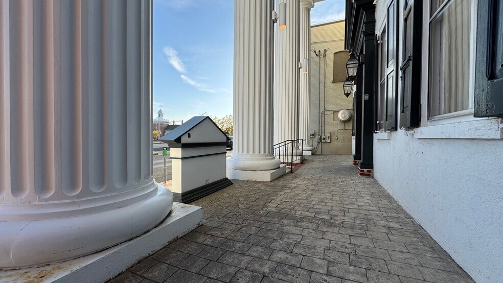 More Photos Of 312-314 W Broad St, Quakertown Office For Sale