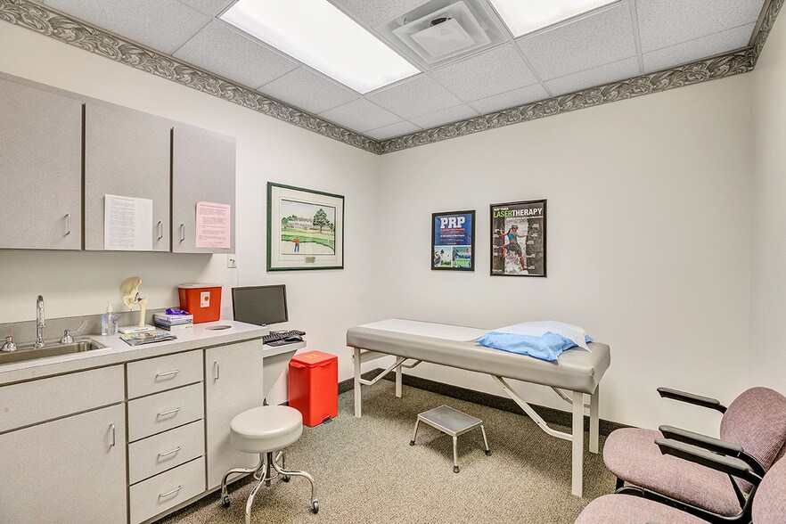 More Photos Of 2300 SE 17th St, Ocala Medical For Lease