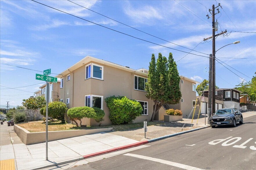 More Photos Of 2231 E 28th St, Oakland Apartments For Sale