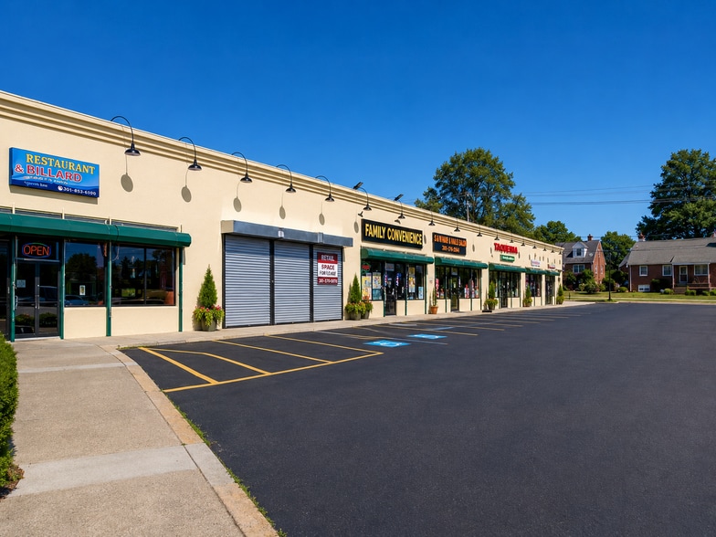 More Photos Of 5904 Riggs Rd, Adelphi Unknown For Lease