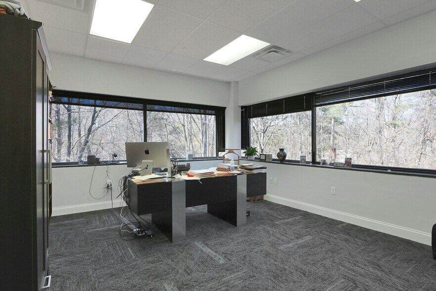 More Photos Of 100 Dutch Hill Rd, Orangeburg Medical For Lease