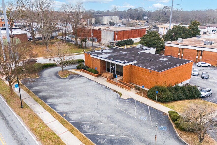 Primary Photo Of 139 N Main St, Jonesboro Freestanding For Sale