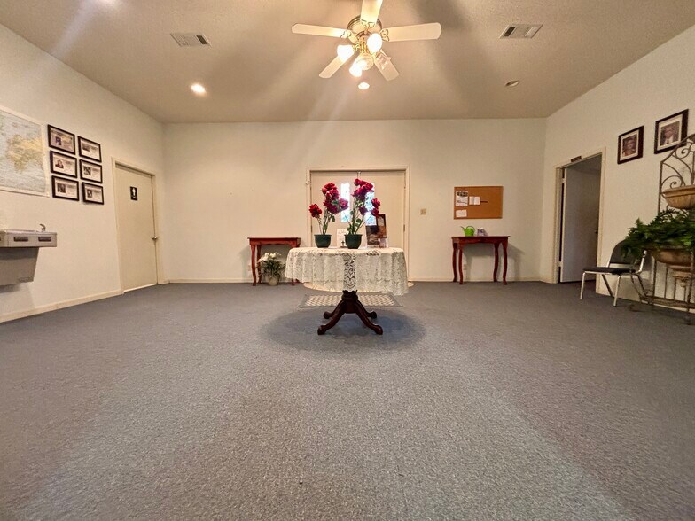 More Photos Of 5097 FM 1374 Rd, Huntsville Specialty For Sale