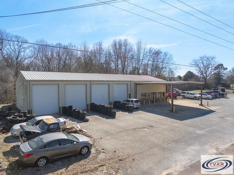 More Photos Of 9100 Highway 70, Cedar Grove Auto Repair For Sale
