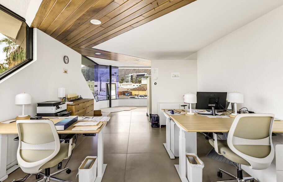 More Photos Of 201 N Indian Canyon Dr, Palm Springs Storefront Retail Office For Sale