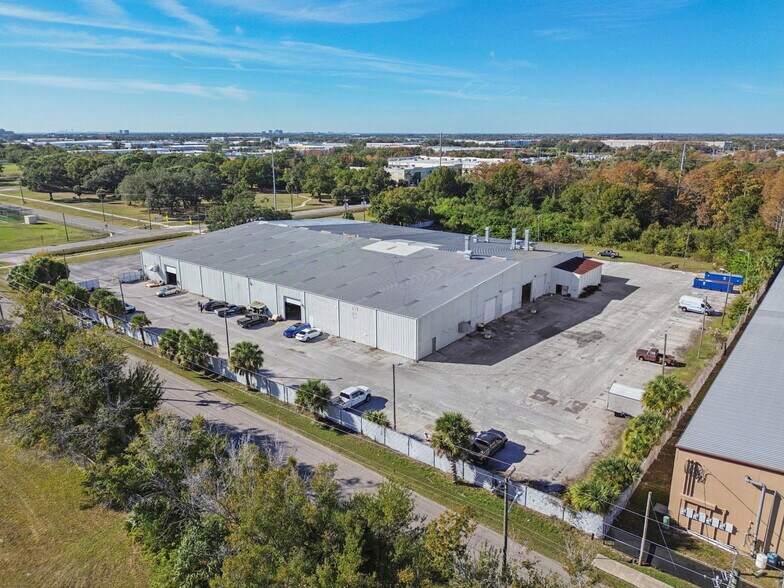 Primary Photo Of 4811 W Sligh Ave, Tampa Warehouse For Lease