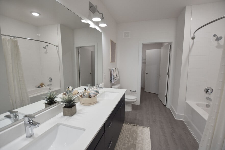 More Photos Of 4255 Suwanee Dam Rd, Suwanee Apartments For Lease