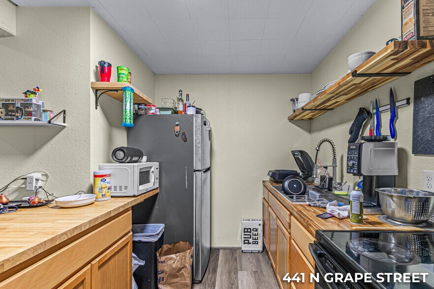 More Photos Of 441 N Grape St, Medford Apartments For Sale