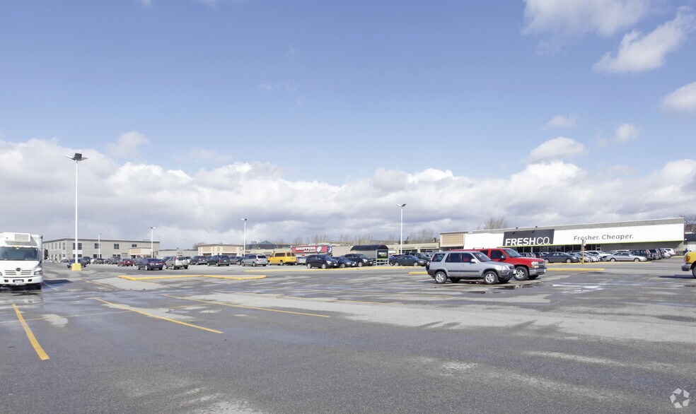 More Photos Of 7215 Goreway Dr, Mississauga Storefront For Lease