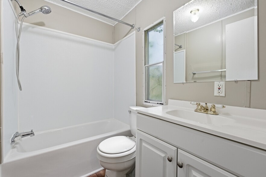 More Photos Of 759 Hillvale Rd, Andersonville Manufactured Housing Mobile Home Park For Sale