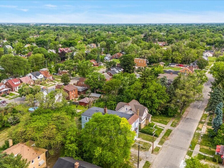 More Photos Of 18037 Pelkey St, Detroit Multifamily For Sale