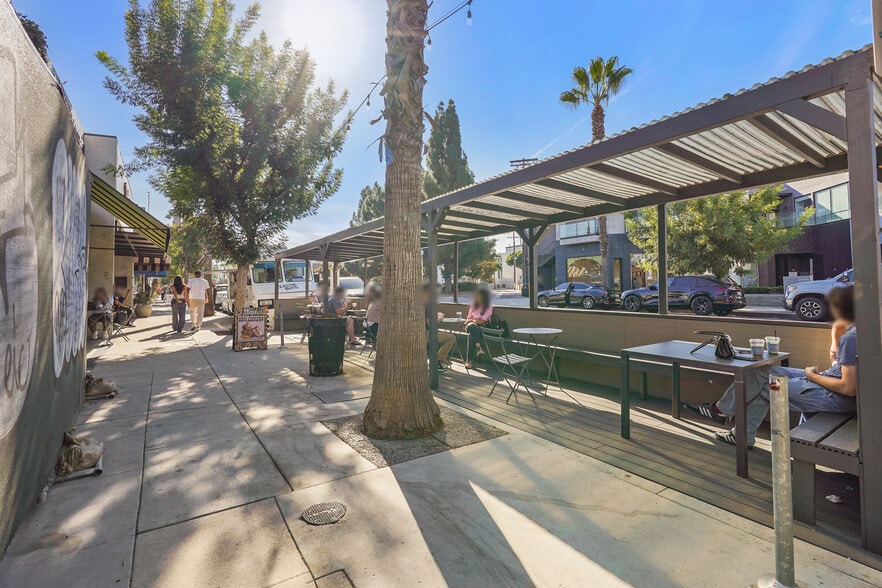 More Photos Of 12073-12077 Ventura Pl, Studio City Storefront Retail Residential For Sale