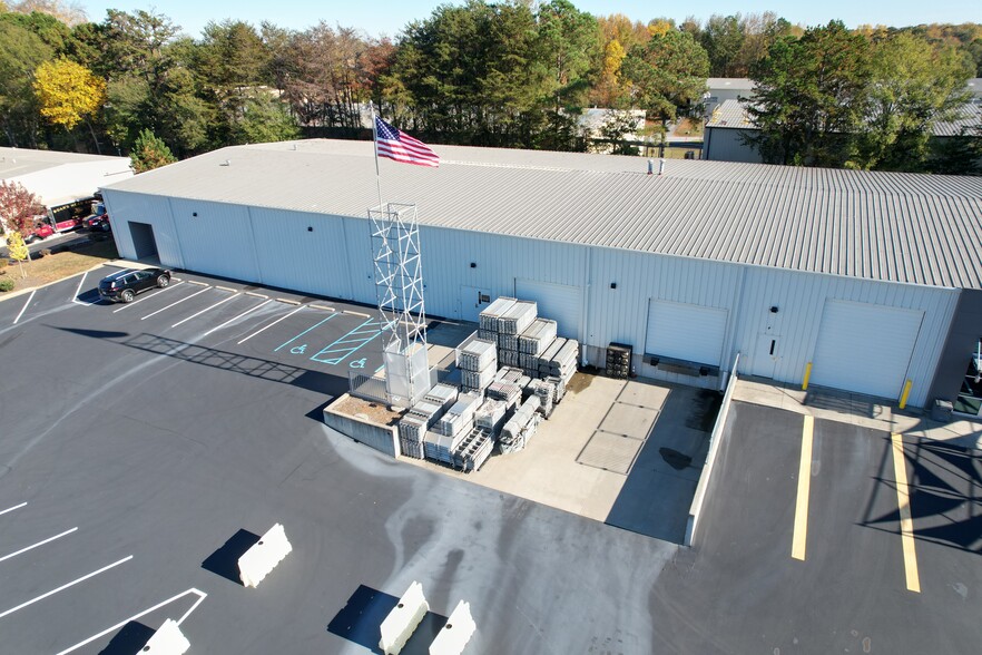 Primary Photo Of 17 International Ct, Greenville Warehouse For Lease