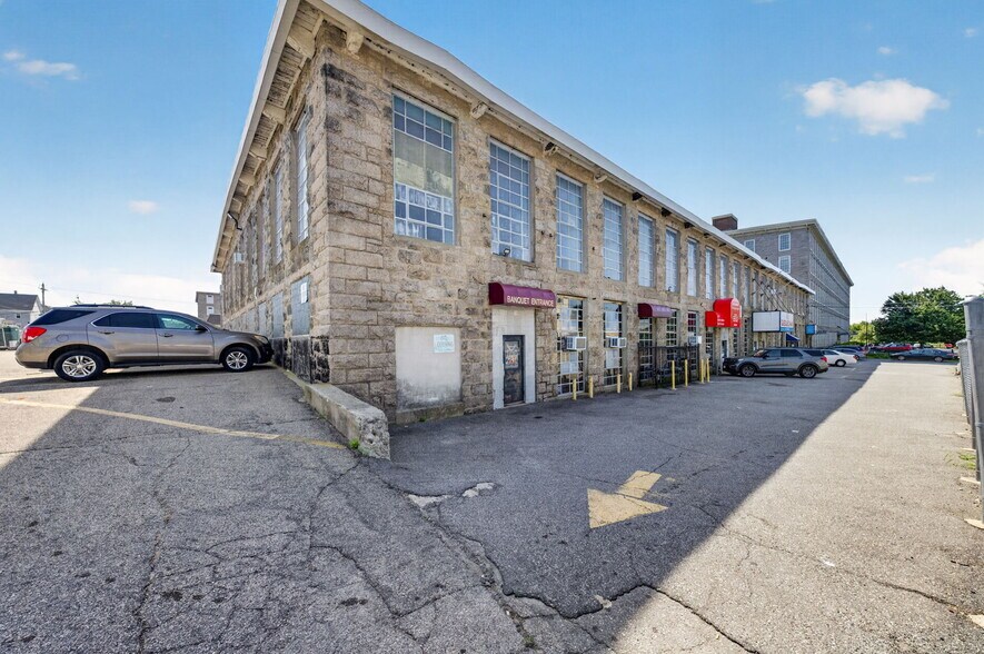 More Photos Of 418 Quequechan St, Fall River Light Manufacturing For Sale