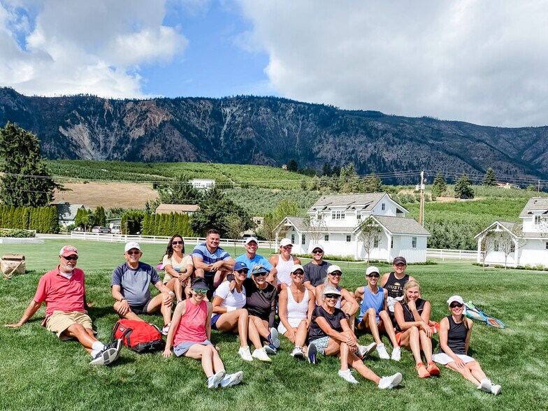 More Photos Of 4848 Green Ave, Manson Hotel For Sale