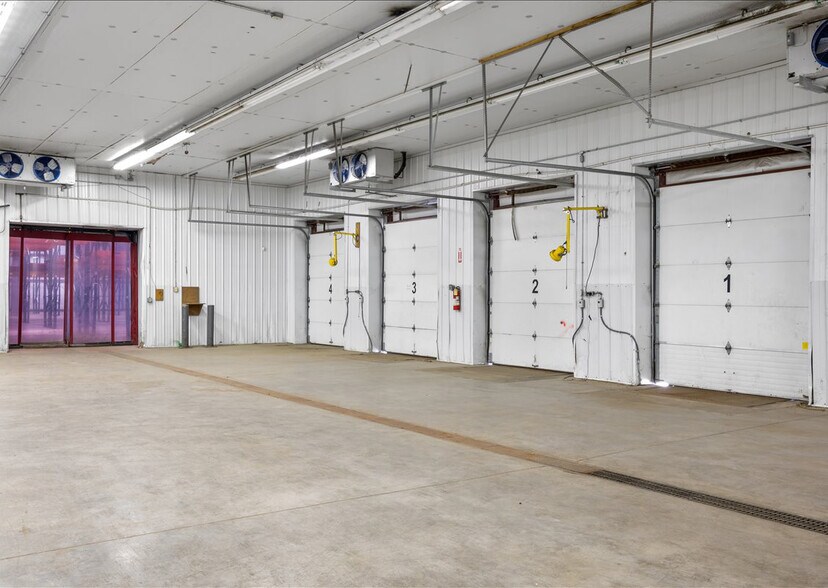 More Photos Of 26609 Newbanks Rd, Abingdon Refrigeration Cold Storage For Sale