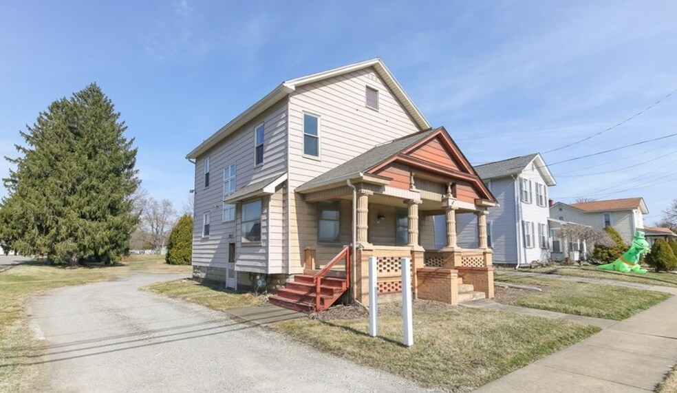 More Photos Of 11796 South Ave, North Lima Loft Creative Space For Sale