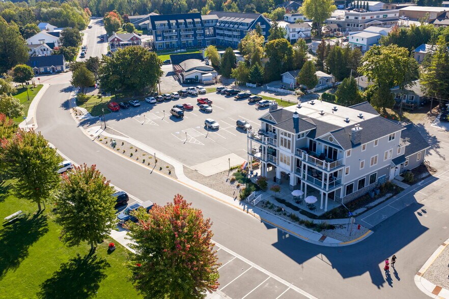 More Photos Of 2363 Mill Rd, Sister Bay Apartments For Sale