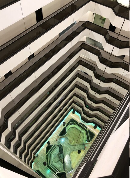 More Photos Of 4144 N Central Expy, Dallas Office For Lease