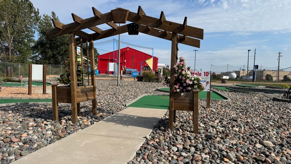 More Photos Of 215 Opportunity Blvd N, Cambridge Service For Sale