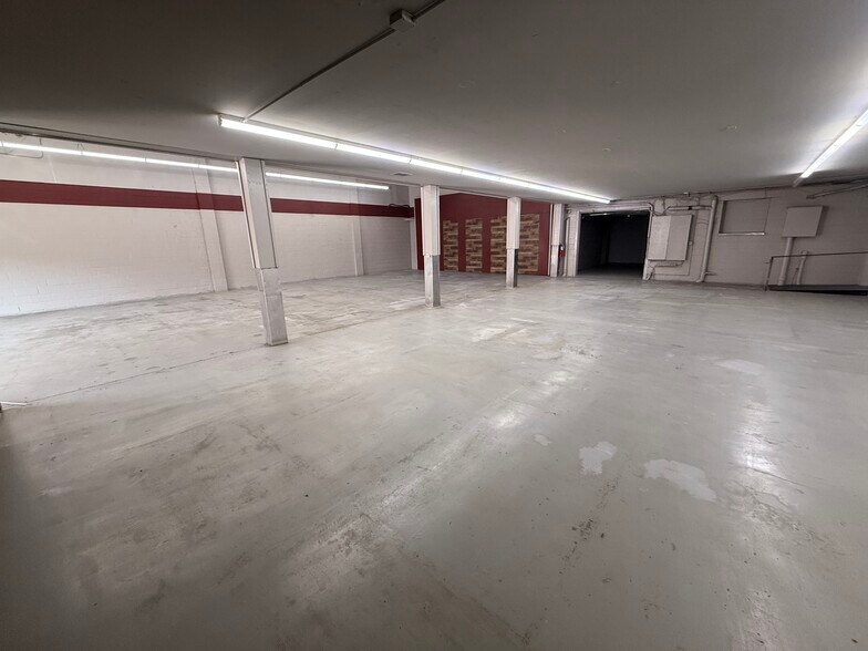 More Photos Of 1905 W 8th St, Loveland Warehouse For Lease