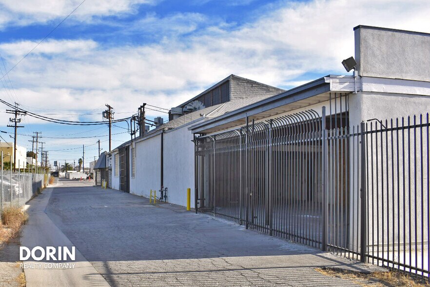 More Photos Of 16214-16300 Lindbergh Street, Van Nuys Manufacturing For Sale