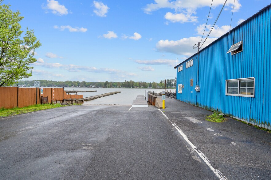 More Photos Of 356 King St, Fair Haven Marina For Sale