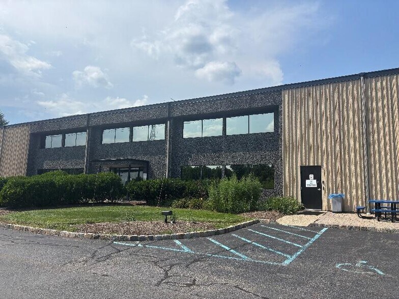 More Photos Of 700 Bartley Chester Rd, Flanders Manufacturing For Lease