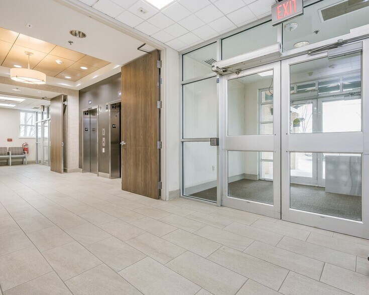 More Photos Of 1215 Coulter Dr, Amarillo Medical For Lease