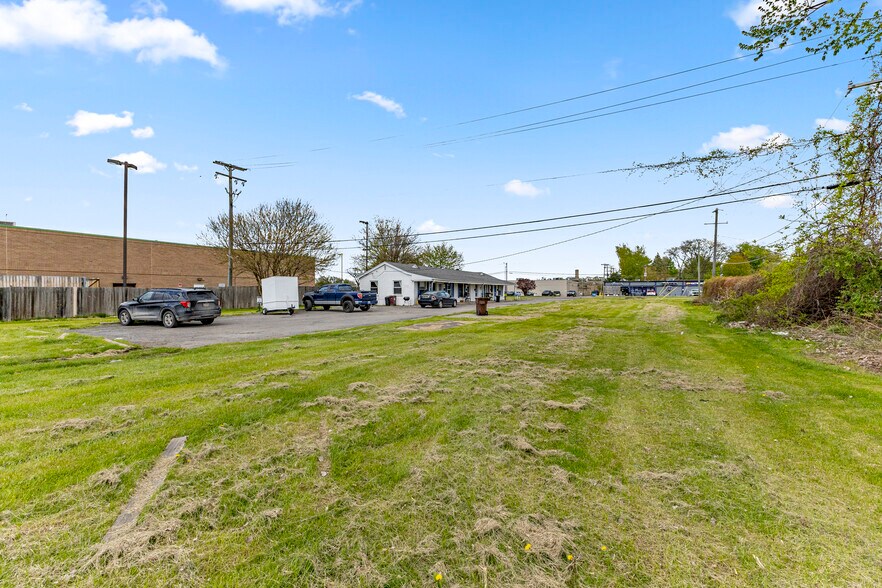 More Photos Of 228 Inkster Rd, Inkster Apartments For Sale