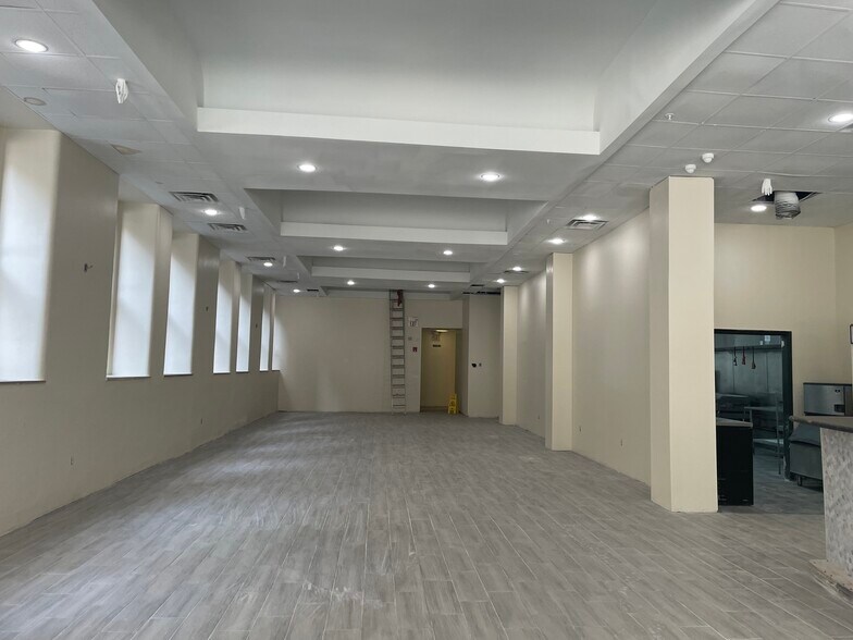 More Photos Of 24-26 E Sixth St, Cincinnati Apartments For Sale