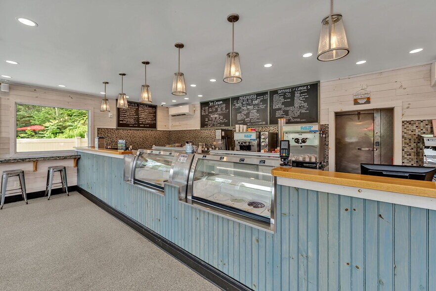 More Photos Of 1908 Old Route 17, Roscoe Restaurant For Sale