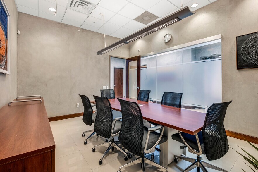 More Photos Of 7620 NW 25th St, Miami Distribution For Lease