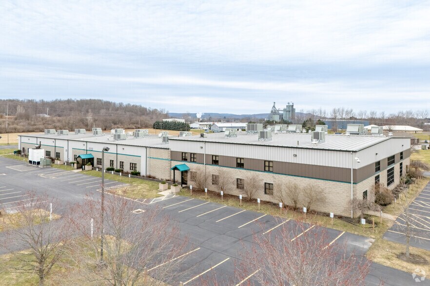 Primary Photo Of 26 Steele Ave, Arcade Office For Sale