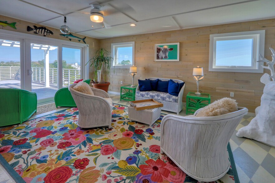 More Photos Of 205 E Savannah Rd, Lewes Specialty For Sale