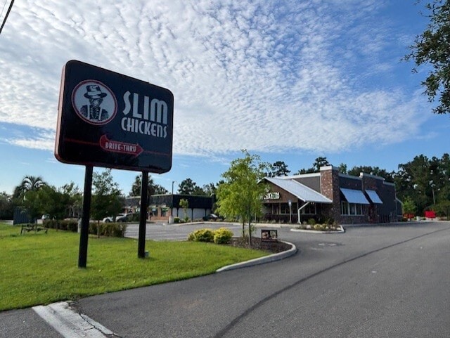 Primary Photo Of 2329 Apalachee Pky, Tallahassee Fast Food For Sale