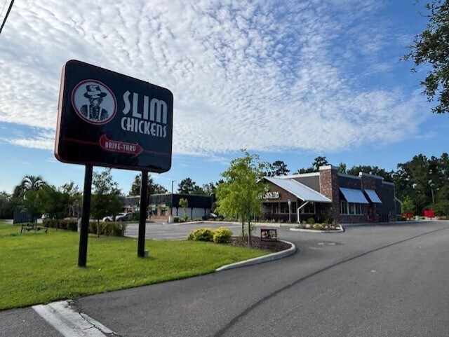 Primary Photo Of 2329 Apalachee Pky, Tallahassee Fast Food For Sale
