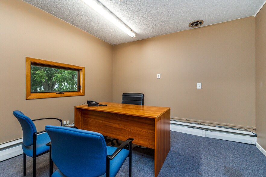 More Photos Of 410 N Union St, Dodgeville Office For Sale