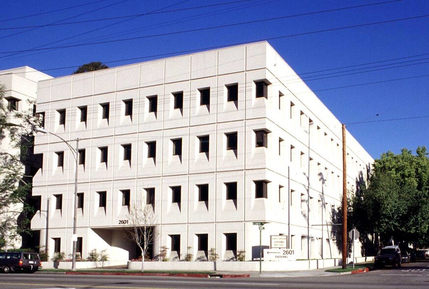 More Photos Of 2601 W Alameda Ave, Burbank Unknown For Lease