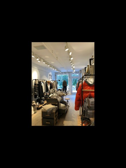 More Photos Of 55 Main St, East Hampton Storefront Retail Office For Lease