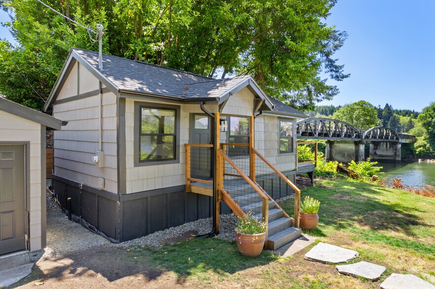 More Photos Of 34910 Highway 53, Nehalem Hospitality For Sale