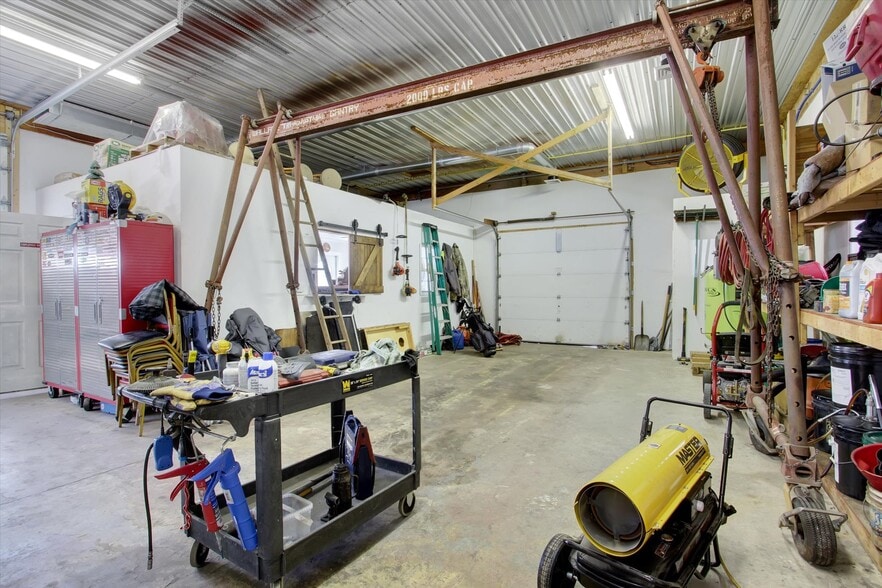 More Photos Of 276 Kingsdale Rd, Littlestown Auto Repair For Sale