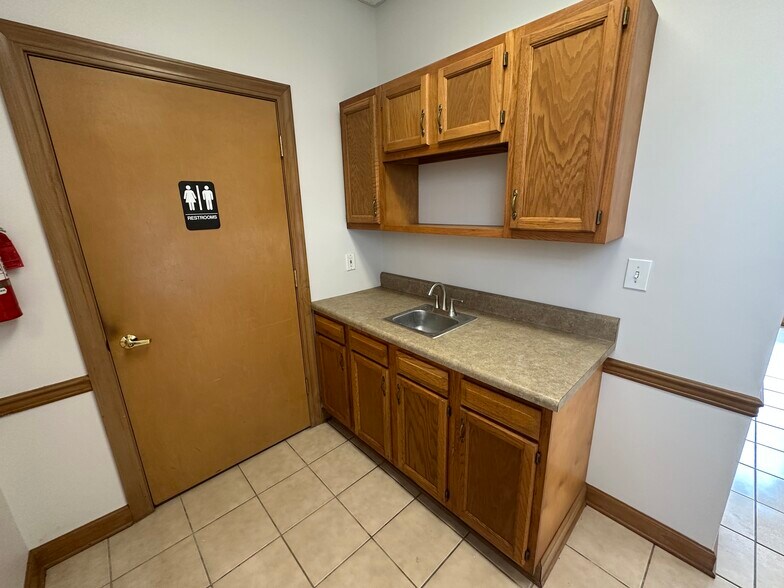 More Photos Of 285 Church St, Concord Office For Lease