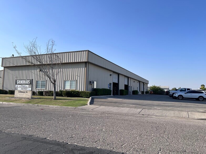 Primary Photo Of 9412-9416 Shellabarger Rd, Bakersfield Service For Lease