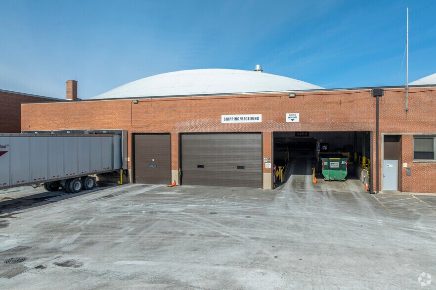 More Photos Of 6450 W Cortland St, Chicago Warehouse For Lease