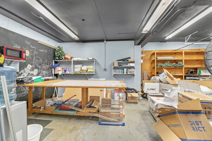 More Photos Of 14924 Beloit Snodes Rd, Beloit Manufacturing For Lease