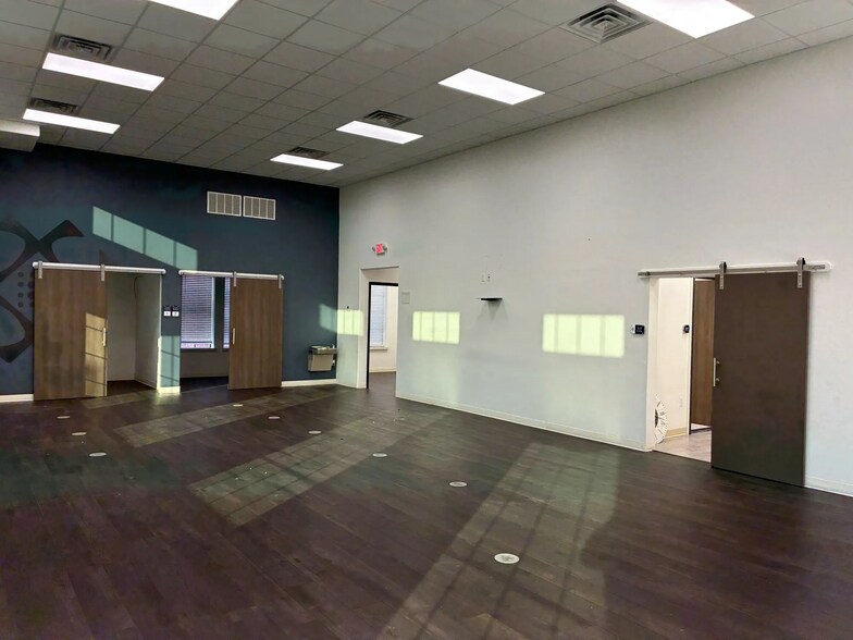 More Photos Of 4019 N Flood Ave, Norman Medical For Lease