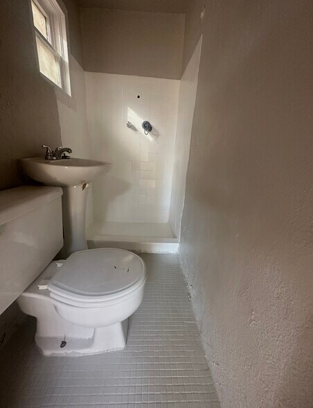 More Photos Of 1144 E Yuma St, Phoenix Multifamily For Sale